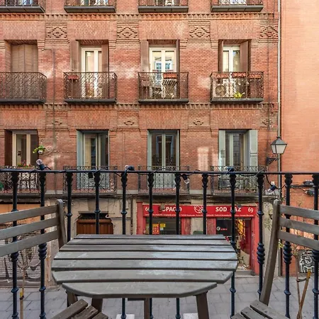 Apartamento Con Encanto En Malasana Madrid Exterior photo